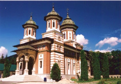 MagdaF 
Cerkiew z 1846 r., Monastyr Sinaia, Rumunia 
2004-04-30 01:23:54