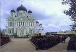 slawek 
* obitiel' batiuszki Sierafima * Diwiejewo * 
2004-08-04 22:46:03