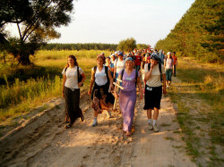 lukas 
XIV PIESZA PIELGRZYMKA HAJNOWKA-SW. GORA GRABARKA 
66 
2004-08-21 21:39:49