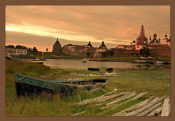 RoseVN 
Solovki at sunset 
147 
2004-08-24 11:24:01