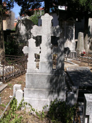 Kuprianowicz 
The cross on the orthodox cemetery in Sibenik (Dalmatia) 
2004-08-25 19:14:07