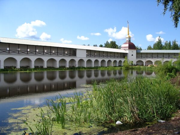 Tihvinskiy monastir
