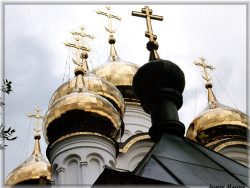 Maxim 
Orthodox domes 
2004-09-02 23:25:07