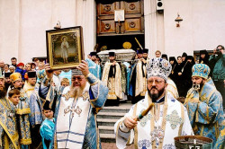 krzysiek 
Krestnyj chod 
46 
2004-11-10 20:34:12