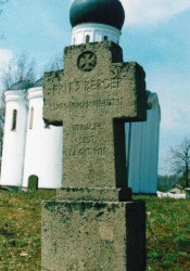 przecisz 
Żabia Wola, Polesie. Tu, w 1915 r., przechodził front........... 
2005-03-19 21:31:39