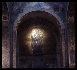 alik 
Hagia Sofia in Kiev 
60 
2005-05-30 08:56:02