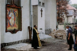 Jarusin 
Wyświęcenie fresku przy wejściu do PDO w Cieplicach 
2005-06-29 19:47:37
