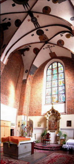 konachowicz 
church in Wroclaw 
2005-08-10 19:17:57