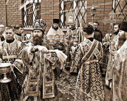 Dionisy, ierei 
Окроплением воды сея священныя... 
2005-10-10 09:40:44