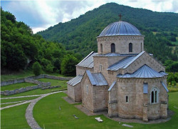 xml 
Monaster Gradac 
128 
2005-11-25 11:39:34