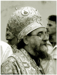 s.B.Marjan 
+ владика сремски г.г. Василије 
2006-01-04 00:10:11