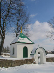 jarek 
Orthodox chaple in Baciuty, Bialystok region, Poland 
2006-01-05 15:26:29