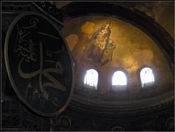 lnazarko 
Konstantynopol - Hagia Sophia 
2006-01-12 18:11:35