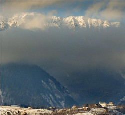 fotografu 
landscape with a church and  mountins 
116 
2006-01-22 08:27:21