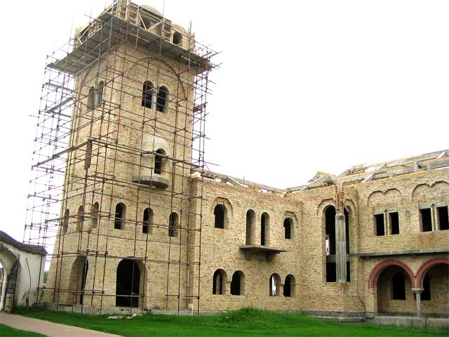 Manastir Kovilj-izgradnja novog konaka