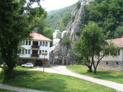 Ognjen 
Manastir Gornjak 
2006-02-01 22:00:00