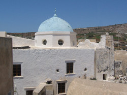 m.stefanovic 
Oldest church in Emborio, Santorini 
2006-02-17 10:29:55