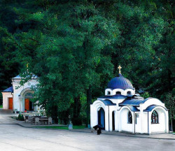 GuliVar 
Детаљ из манастира Св.Богородице у Ђунису. 
2006-02-23 07:53:40
