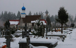 [   x   ] 
Cmentarz prawosławny w Hajnówce. 
2006-02-24 14:12:56
