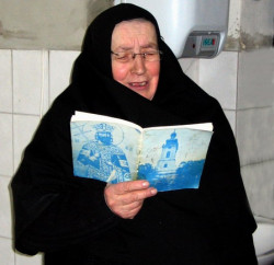 s.B.Marjan 
Појање монахиње из Велике Ремете 
2006-03-03 12:50:49