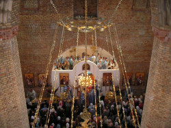 AnuSia 
Cerkiew ZNMP w Supraślu-oczami chórzystki 
2006-03-11 20:13:31
