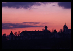 ivu 
Вечерний звон 
2006-03-23 19:47:45