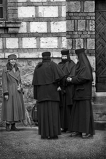 У манастиру Ћелије