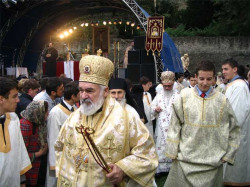 Ognjen 
Епископ осијечко-пољски и барањски Лукијан 
2006-04-16 22:56:12