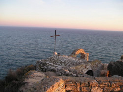 ka40 
The Chapel at Cape Kaliakra 
2006-04-27 03:52:04