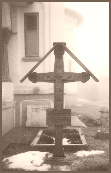 +++The cross of Protosinghel Vitimion, abbot of Slanic Monastery, Arges +++