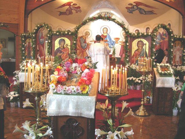 Pascha - St. Vladimir's Seminary Chapel, Crestwood, NY