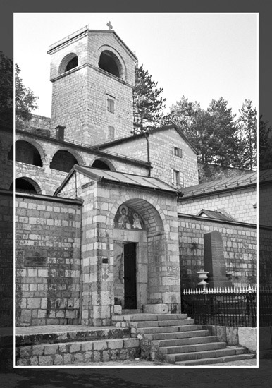 Cetinjski manastir - ulaz, Crna Gora / Monastery of Cetinje - entrance, Montenegro