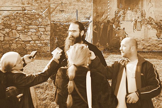 Отац Пимен и новинари
