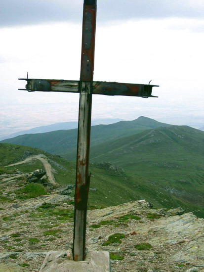 КРСТ НА КАЈМАКЧАЛАНУ