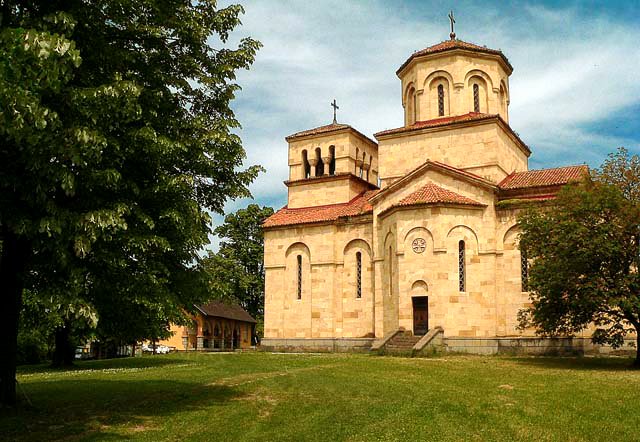 Црква у Шилопају // Church in Šilopaj village