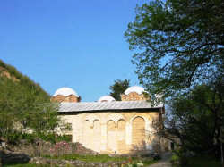 Stefan Nemanja 
Monastery of the Patriarchate of Pec 13-14 th century-view from the west 
2006-05-01 13:01:26