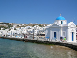 Kolya 
St. Nicholas Chapel - Mykanos Harbor 
2006-05-06 14:02:04