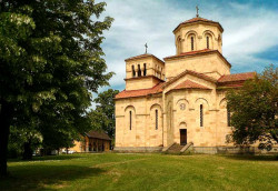 Vladimir 
Црква у Шилопају // Church in Šilopaj village 
2006-05-29 00:02:01