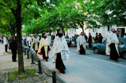 sapuric 
SVEŠTENSTVO EPARHIJE BUDIMLJANSKO NIKŠIĆKE 
2006-05-30 14:54:06