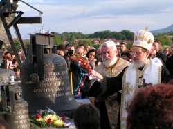 dragoj03 
Освећење звона 
2006-06-04 20:15:01