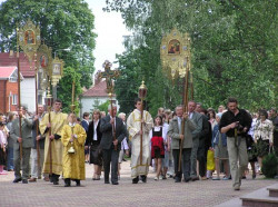 gilder 
Крестный  Ход 
2006-06-15 11:14:28
