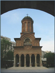 mihaela 
Antim Monastery / Manastirea Sfantul Antim 
2006-06-21 20:22:34