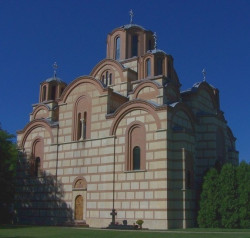 Nole 
Manastir Nova Gracanica, Chicago.  New Gracanica Monastery (Chicago). 
2006-06-28 23:44:23