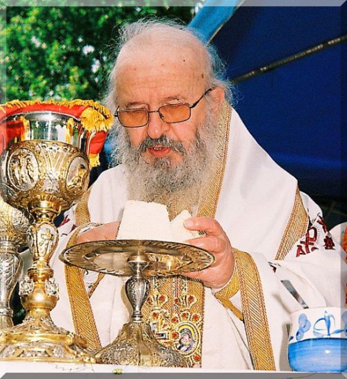 Владика Артемије