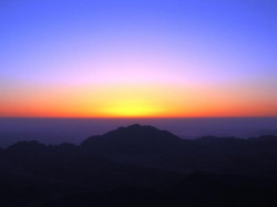 igors 
Mount Sinai in Egypt 
2006-07-03 09:47:59