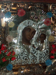 Xenia 
Icoană făcătoare de minuni de la Schitul Horăicioara, Neamţ 
2006-07-04 12:19:19