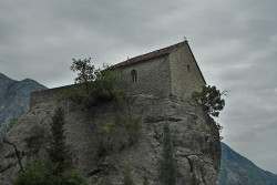 GuliVar 
Црква Св.Ђорђе у Ораховцу 
2006-07-08 23:59:48