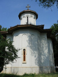 mihaela 
Church of Saint Grigorie Palama, view from east 
2006-07-20 21:58:06