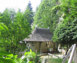 zidan2703 
Manastirea Sihla - Neamt 
2006-07-28 08:36:12
