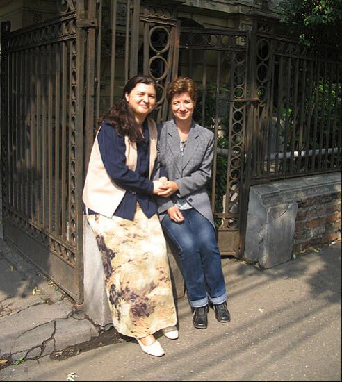 ...two Romanian orthphotonians